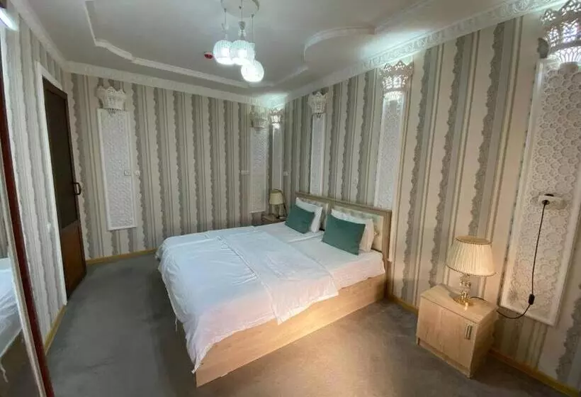 Hotel Registon Amir
