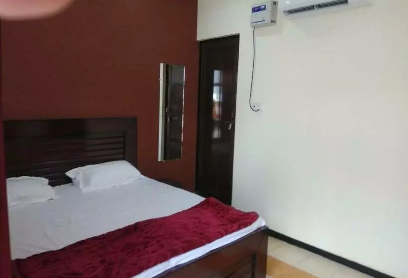 Sv Hotel  Sant Villa