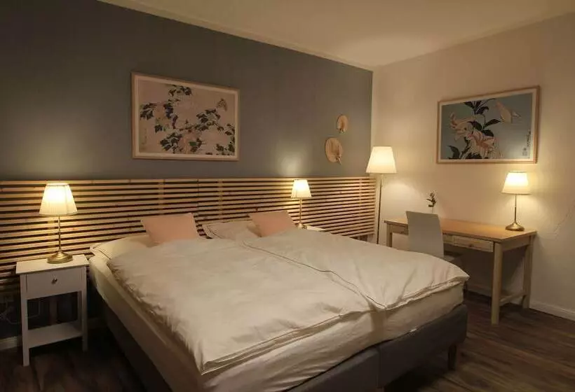 Hotelli Zimmer Asiadreieck Pension