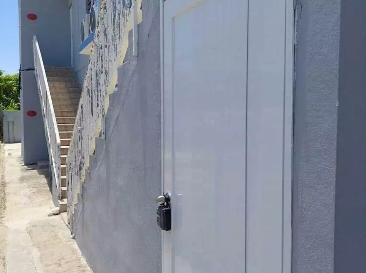 پانسیون Playa Apartments