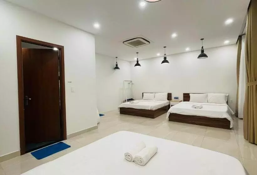 تختخواب و صبحانه La La Homestay 2   New City Grand World