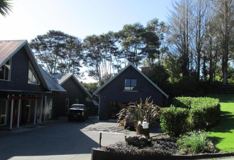 膳宿费 Fantail River Lodge