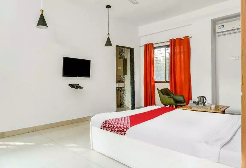 ホテル Flagship Aadinath Villa Near Pune Airport