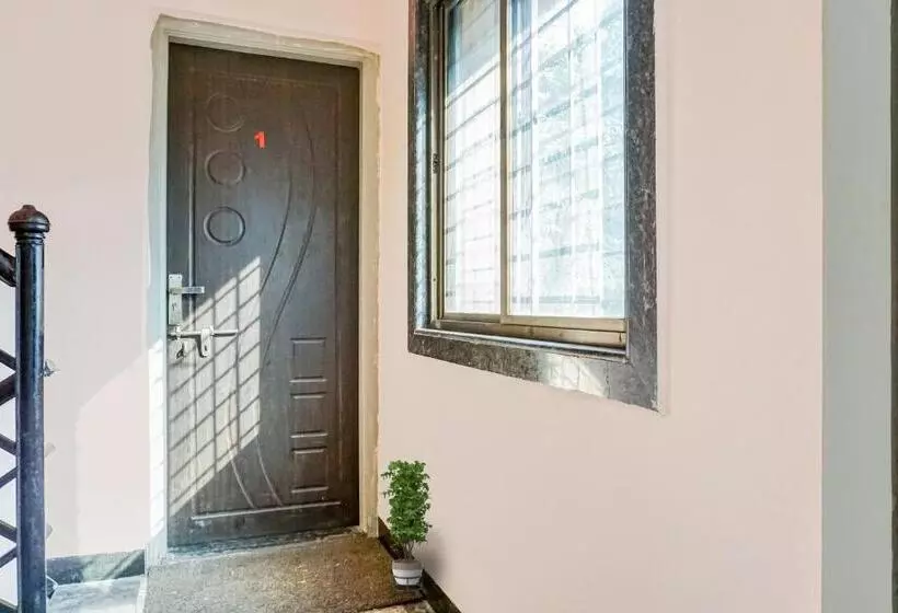 ホテル Flagship Aadinath Villa Near Pune Airport