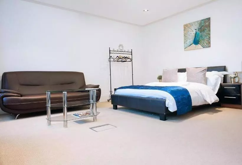 Hotelli The Chapter   Mayfair Residences