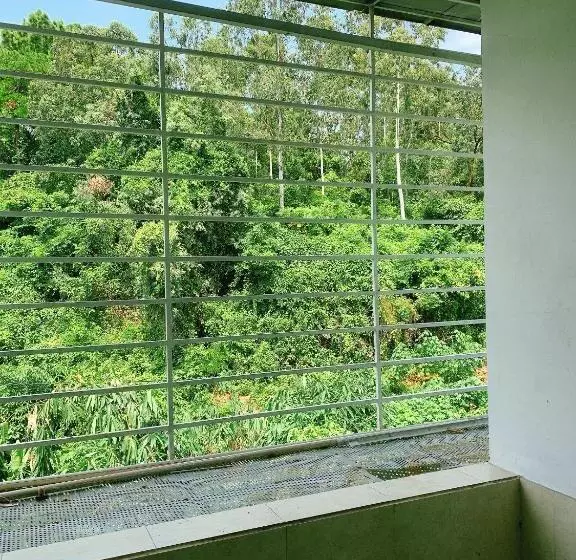 تختخواب و صبحانه Rosepark Tuan Chau