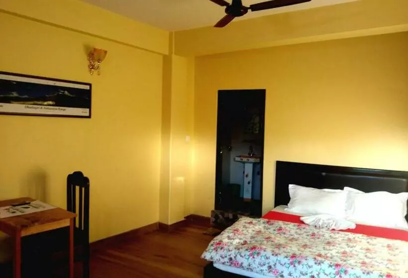 Forestway Hostel & Backpackers