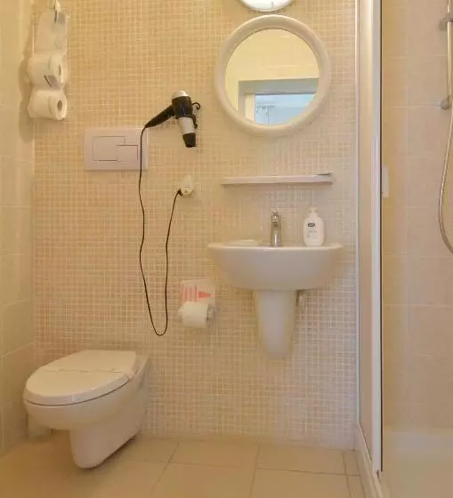 پانسیون Malo Rooms