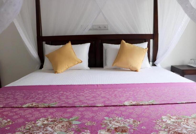 Bed and Breakfast Sakura Calm Rest