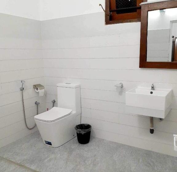 Bed and Breakfast Sakura Calm Rest