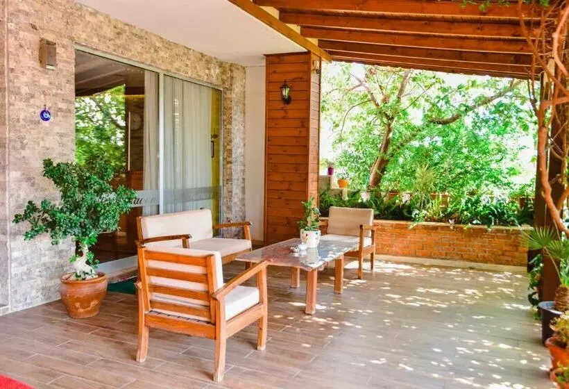 ホテル Karacan Park  Dalaman Airport