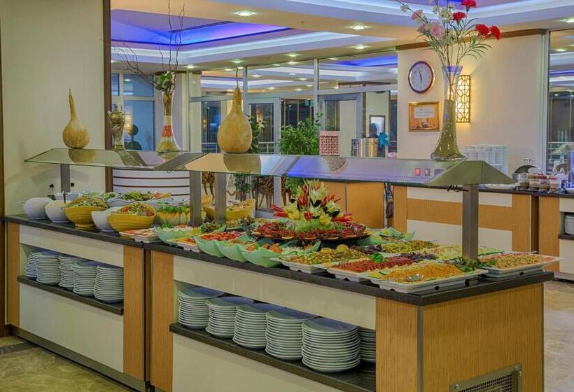 منتجع Grand Ozgul Thermal Holiday Village