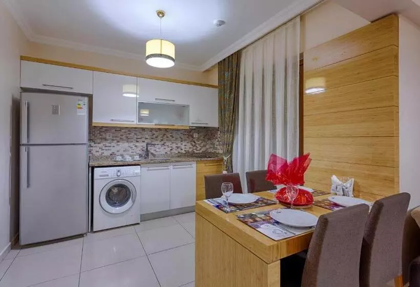 リゾートホテル Grand Ozgul Thermal Holiday Village