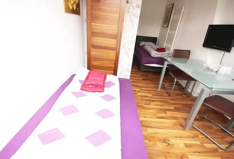 هاستل Aparthotel Sanni