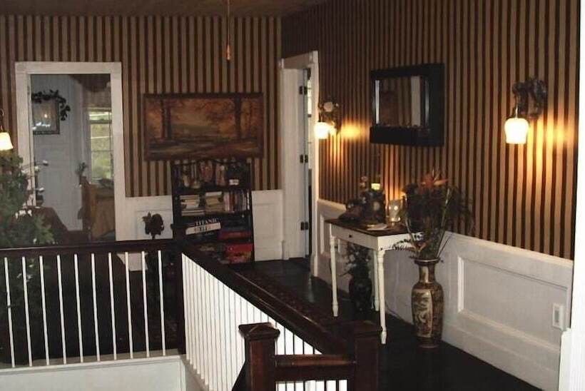 Bed and Breakfast Brookside Inn At Laurens