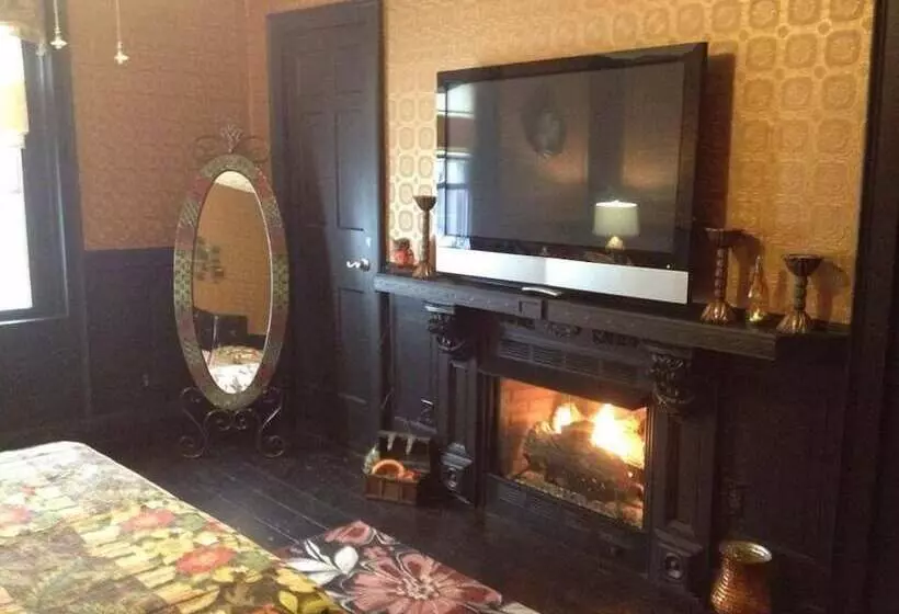 ベッドアンドブレックファースト Brookside Inn At Laurens