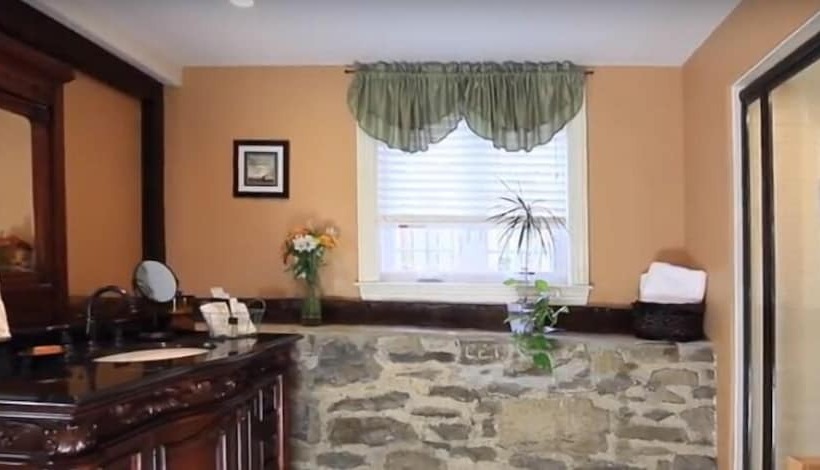 Caldwell House Bed And Breakfast