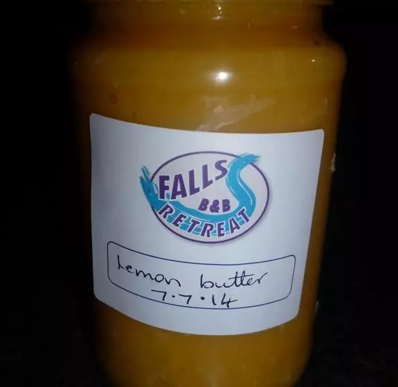 Falls Retreat Bed & Breakfast