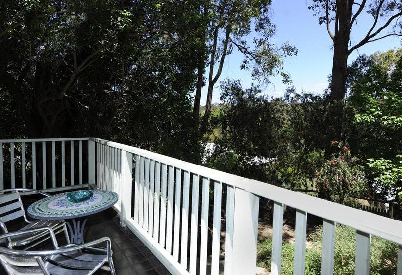 Falls Retreat Bed & Breakfast