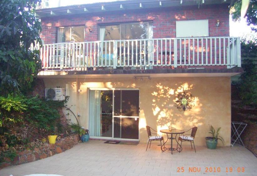 Falls Retreat Bed & Breakfast