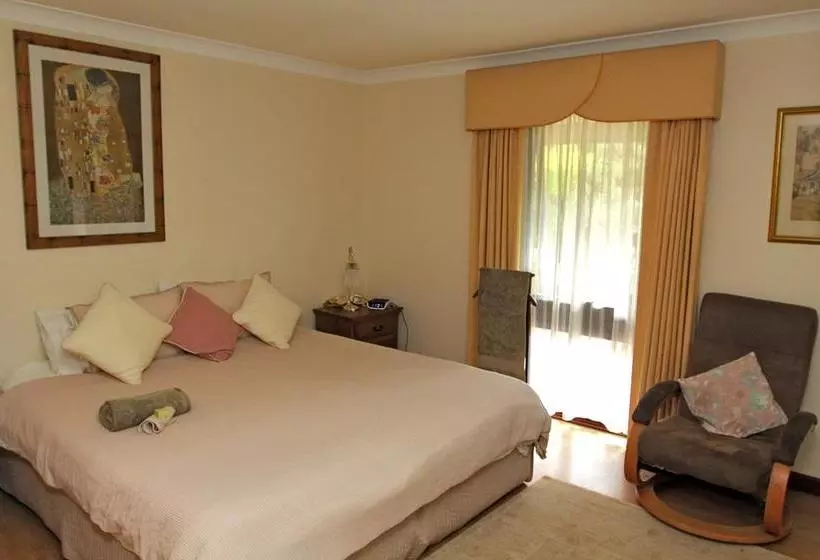 Falls Retreat Bed & Breakfast