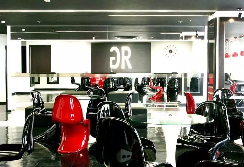 Отель Green Rich Oitaekimae