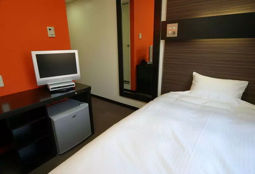 Отель Green Rich Oitaekimae