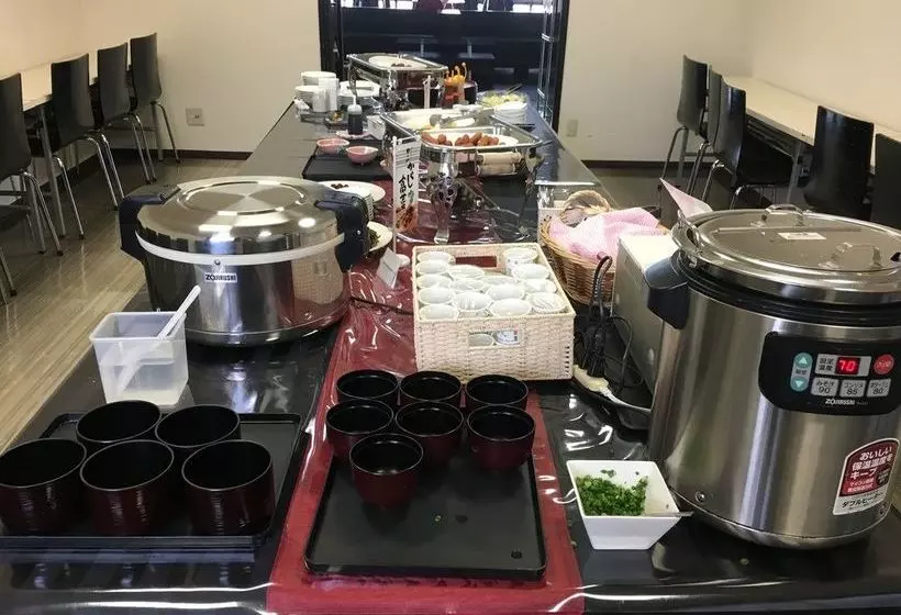 Отель Green Rich Oitaekimae