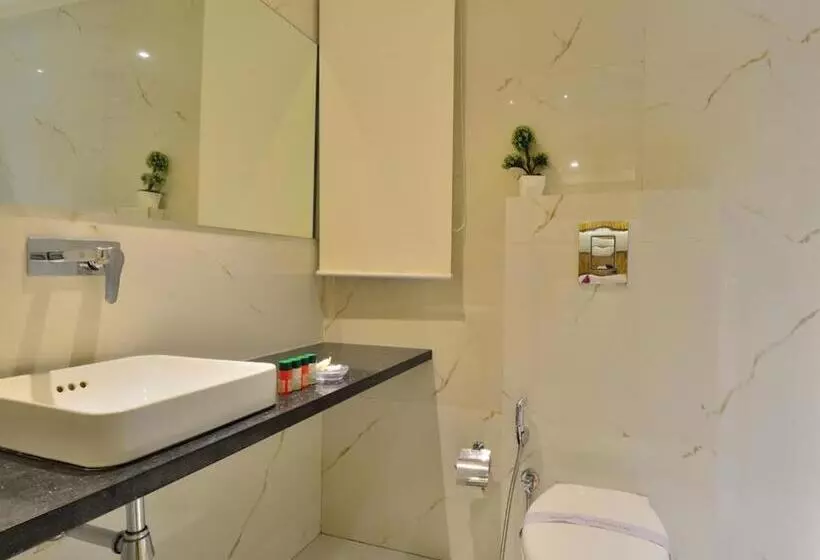 酒店 Aman Continental   2mins From Railway Station And 5 Mins From Metro