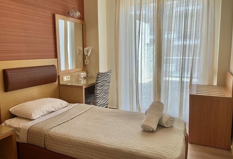 בית מלון כפרי Flisvos