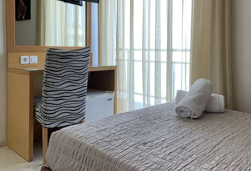 בית מלון כפרי Flisvos