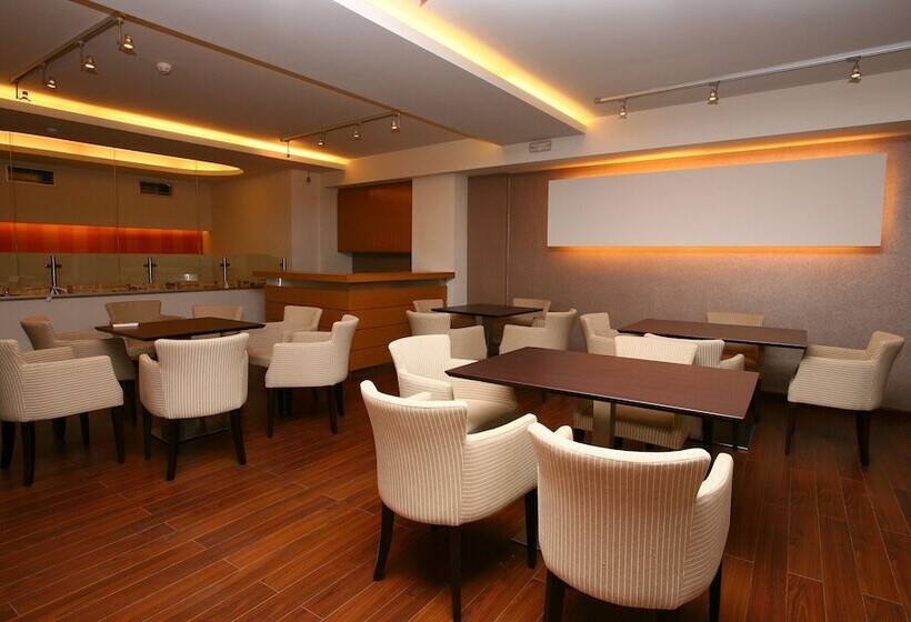 בית מלון כפרי Flisvos