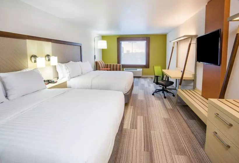Отель Holiday Inn Express & Suites Pahrump, An Ihg