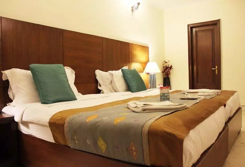 ホテル Oyo Premium New Rise