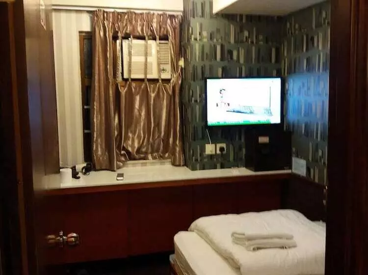 هتل Rai Lei Hostel