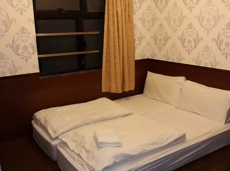 هتل Rai Lei Hostel