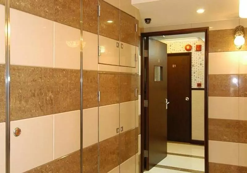 هتل Rai Lei Hostel