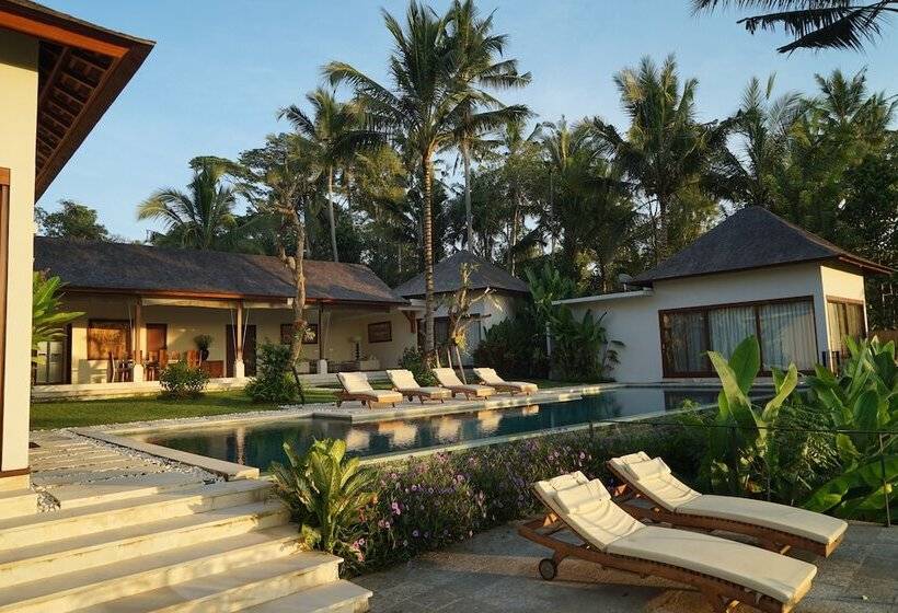 ホテル Villa Santun