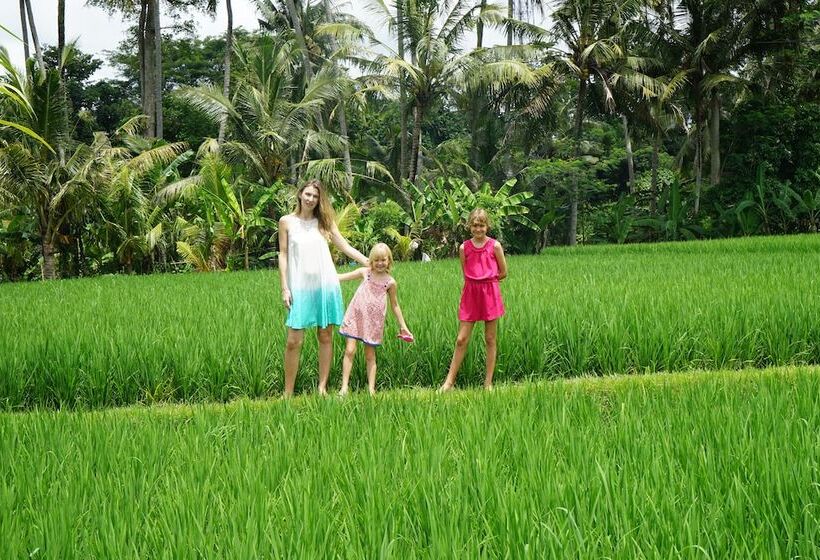 ホテル Villa Santun