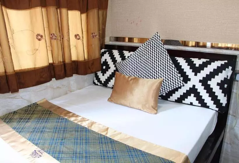 هتل Temple Street