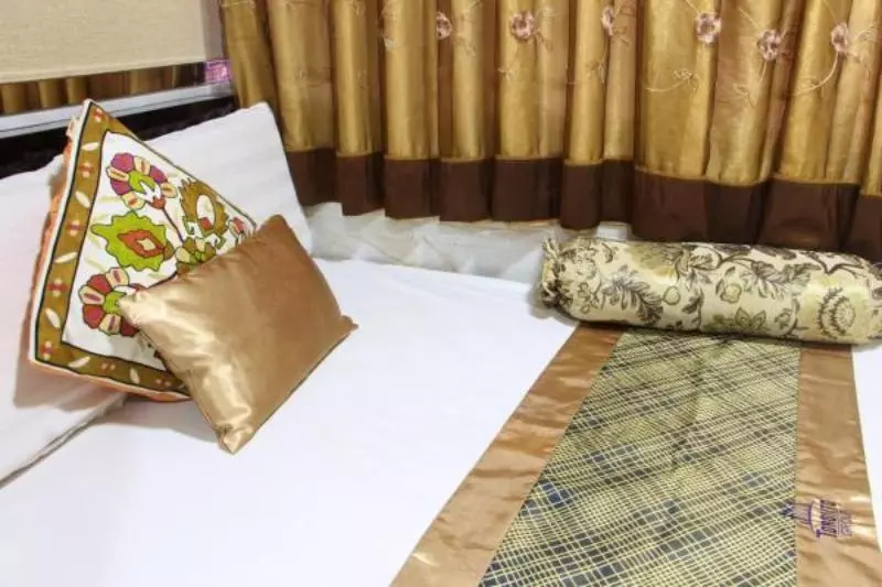 هتل Temple Street