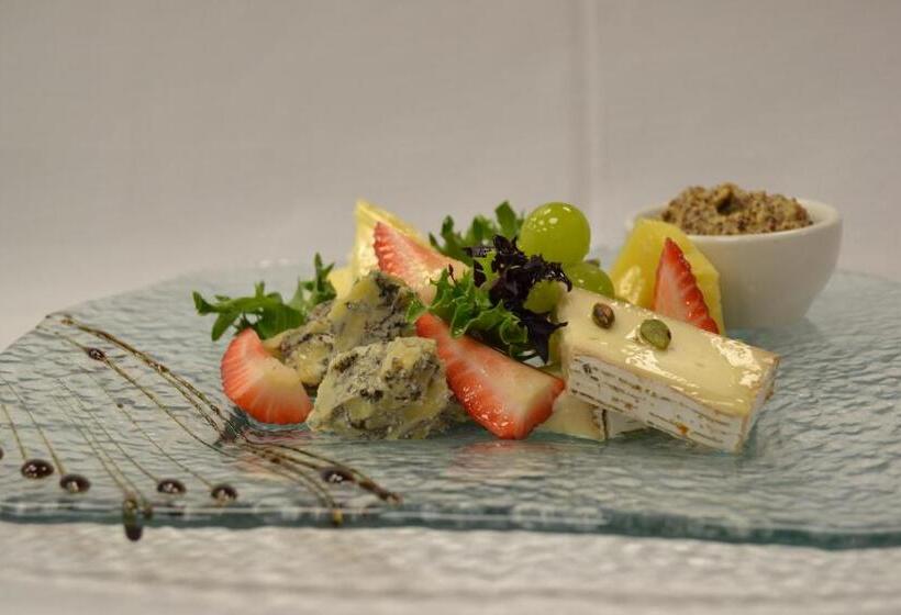 Отель The Inn At Lenape