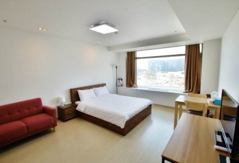 بنسيون Incheon Airport Guest House