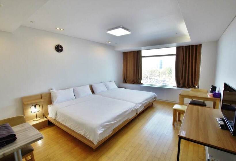 بنسيون Incheon Airport Guest House