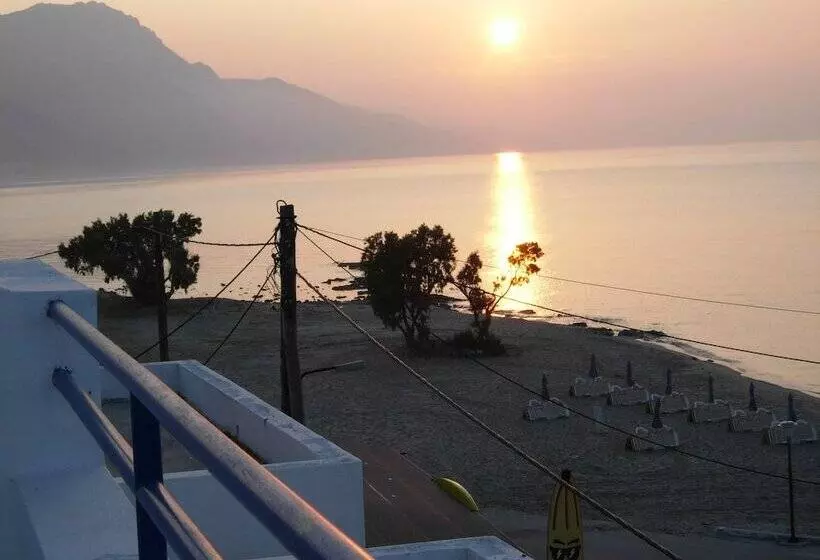 Philippos Studios & Apartments