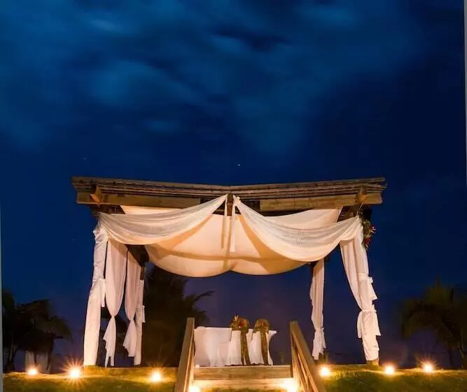 استراحتگاه Soleil Pacifico