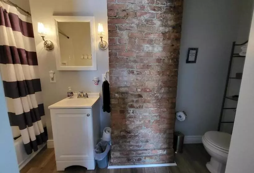 The Fox And The Grapes Bed & Breakfast