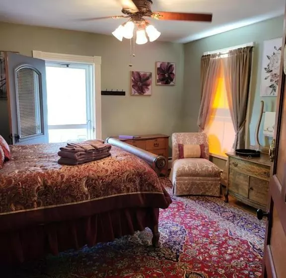 The Fox And The Grapes Bed & Breakfast