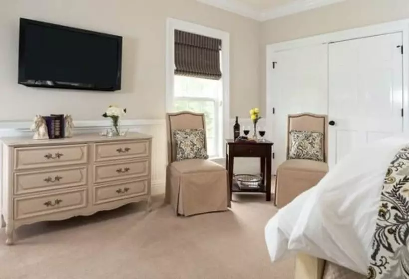 The Horse Stamp Inn Bed & Breakfast