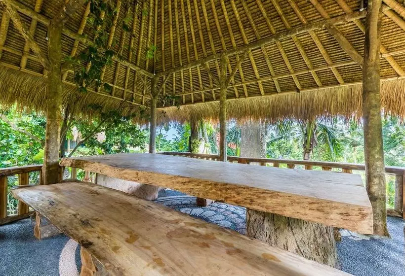 Bed & Breakfast Omunity Bali